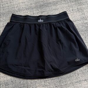 ALO Yoga Women's Black Skort